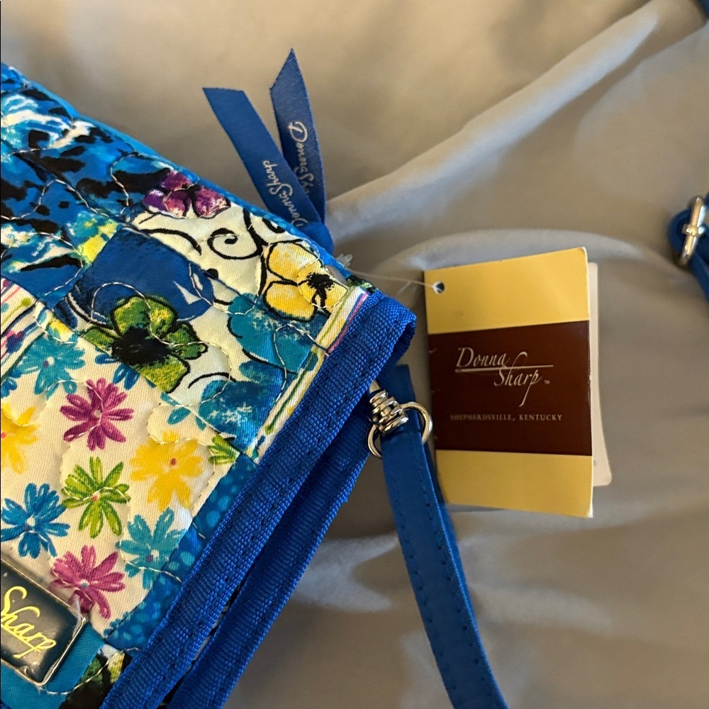 Donna Sharp NWT
Blue Patchwork Women's
Clutch sho… - image 8